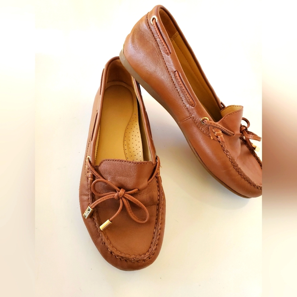 Michael Kors Daisy brown moccasin Loafers Flats Size 7